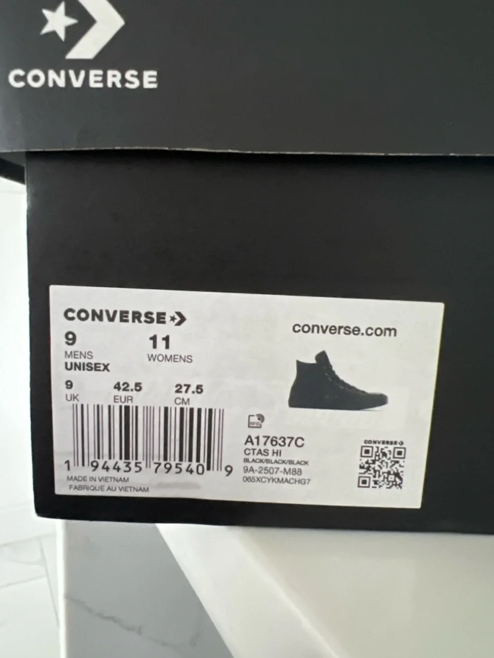 Converse CTAS Hi Black Leather Unisex Sneakers—Men’s 9 / Women’s 11— New in Box - Picture 6 of 6